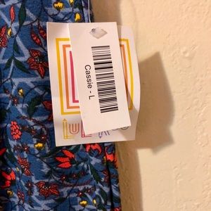 LuLaRoe “Cassie” Pencil Skirt